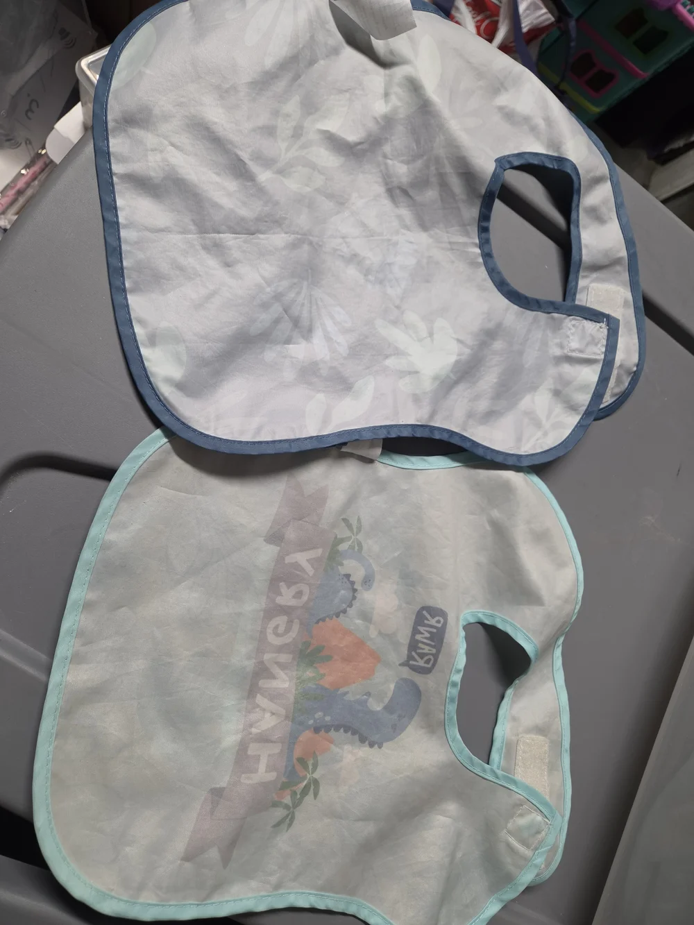Bumkins bibs like